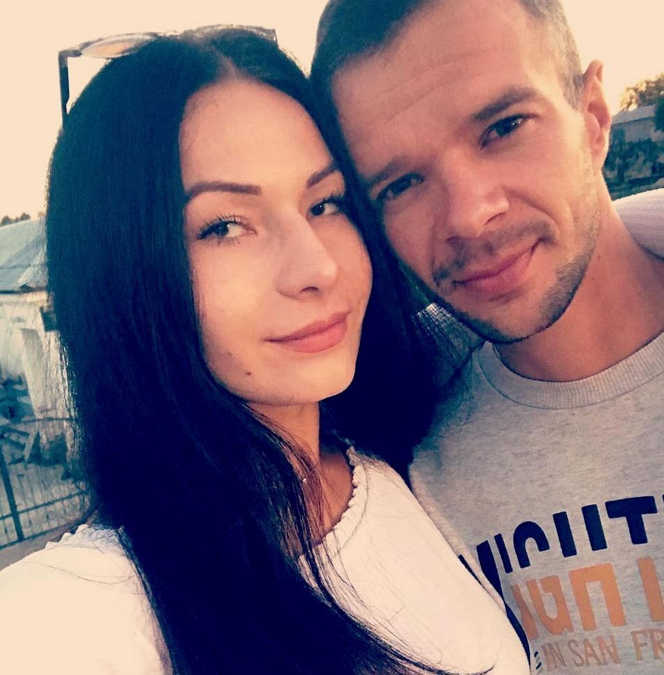 Ірина Бондар та Тарас Голубков зустрічалися та збиралися одружитися.
