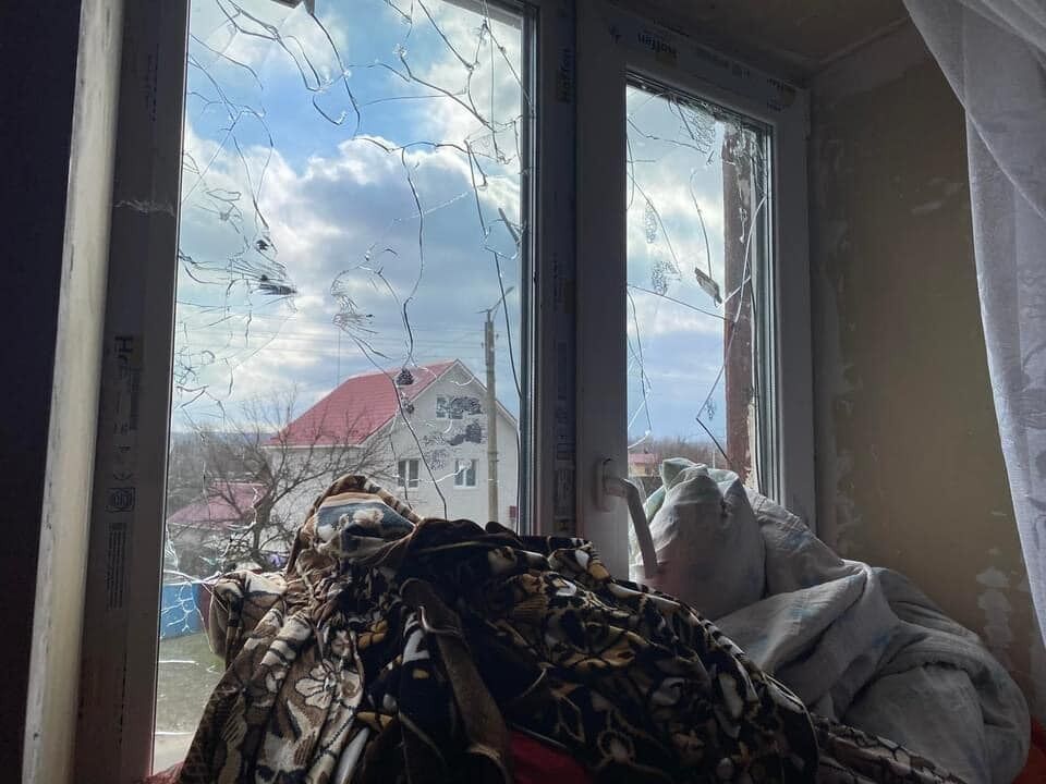 Пошкоджений будинок у Щасті, вул. Донецька